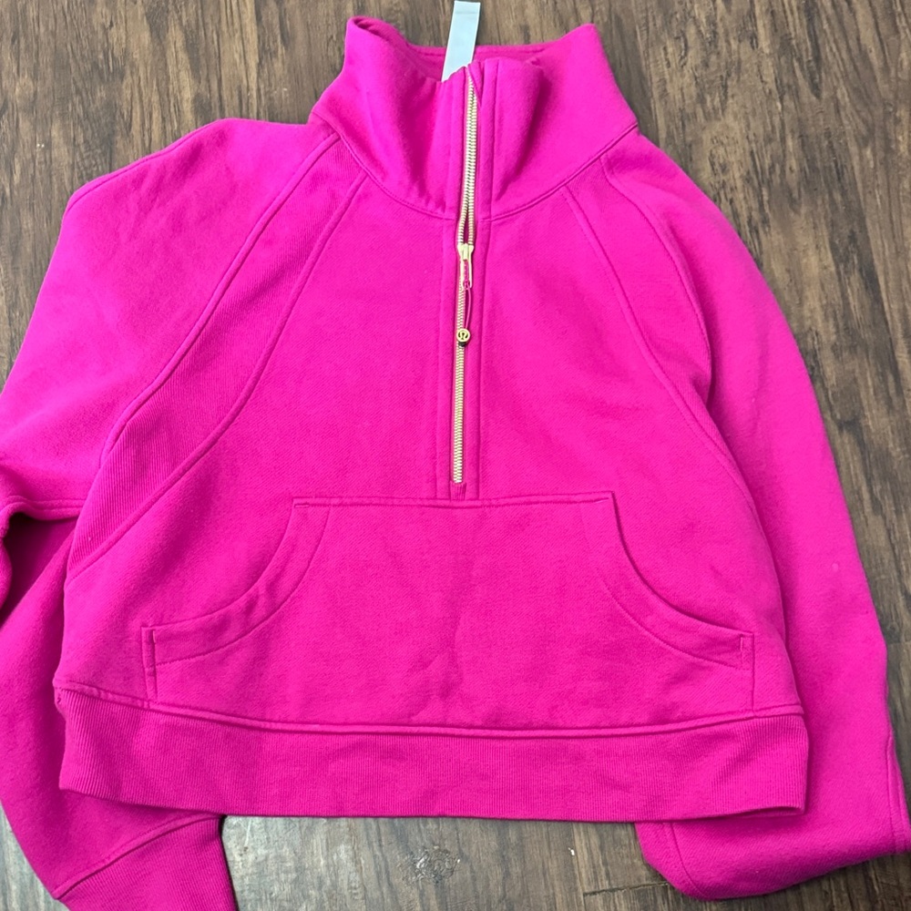 Cropped Lululemon funnel neck scuba